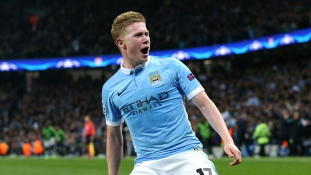 收到快递真开心，尤其是《申花装备》，仿佛看到了申花夺冠的那一刻